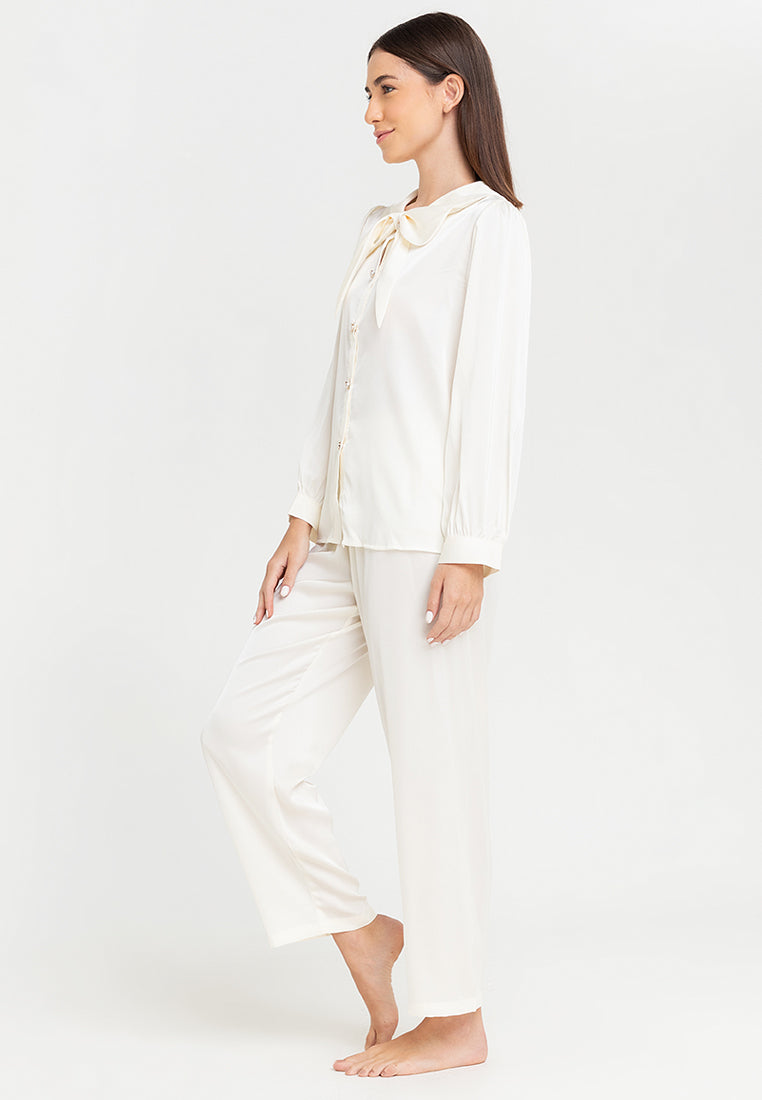 Sandara white Silk Longsleeve Pajama Set