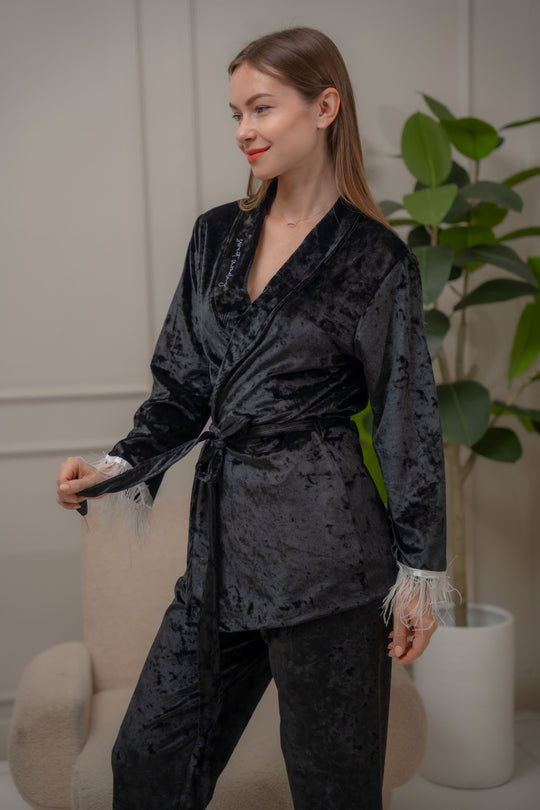 FEMINISM BEVELYN VELVET LONGSLEEVE PAJAMA SET