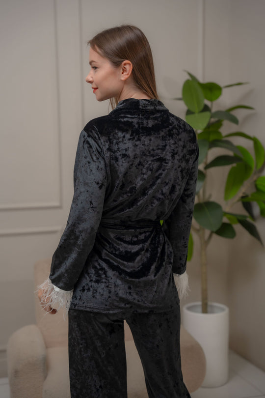 FEMINISM BEVELYN VELVET LONGSLEEVE PAJAMA SET