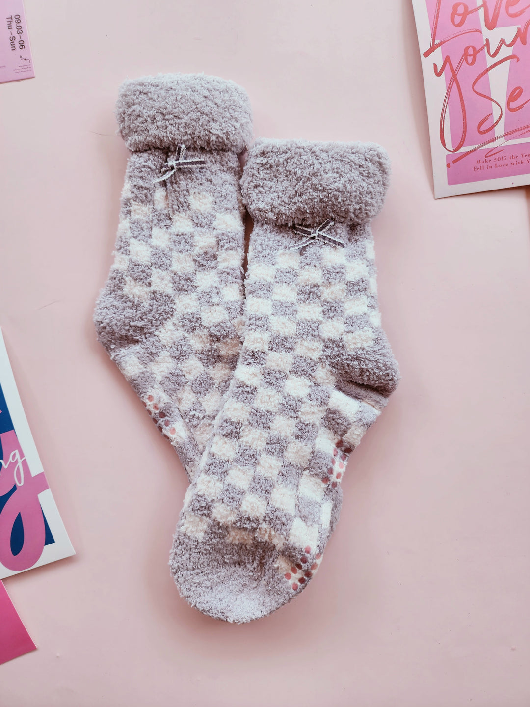 #8281 Checkered Sleep Socks