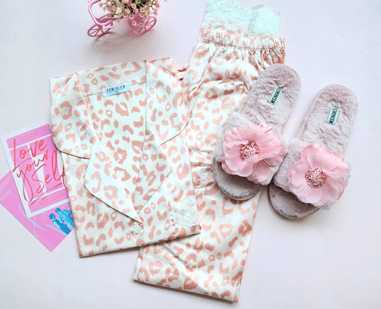 FEMINISM Geranium SILK Shortsleeve PAJAMA SET