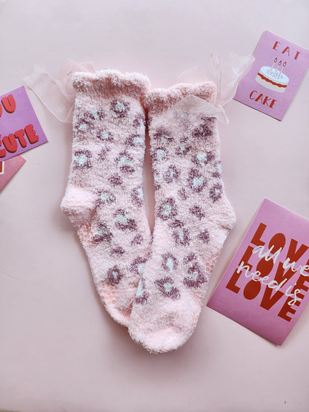 #8118 Cheetah socks