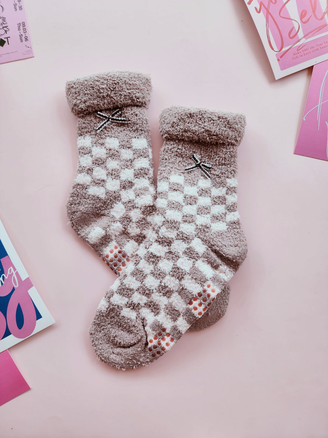 #8281 Checkered Sleep Socks