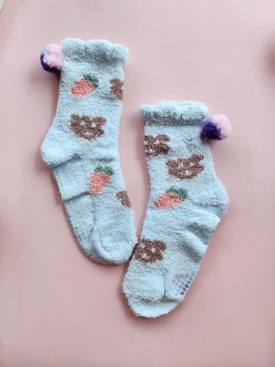 #8936 Carrot socks