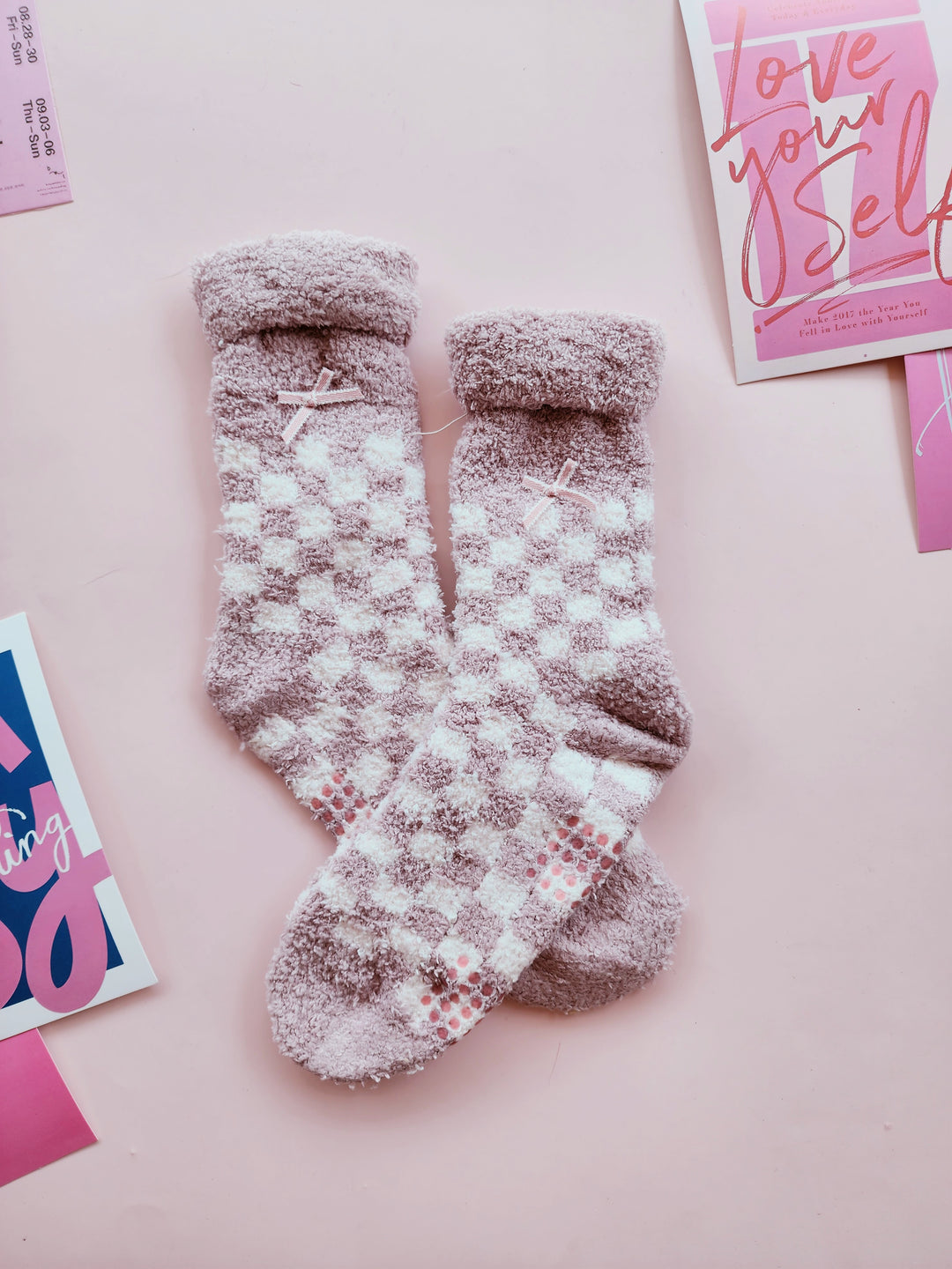 #8281 Checkered Sleep Socks