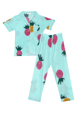 Pajama set for kids with print design
