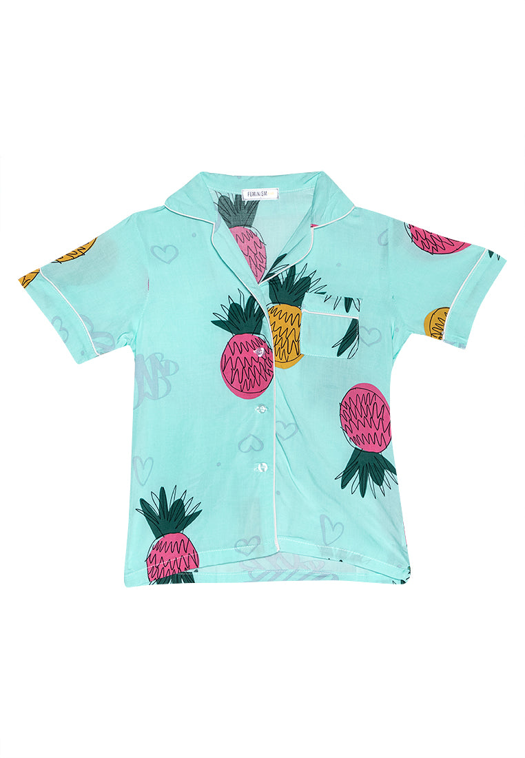 short sleeve pajama set for kids with print design