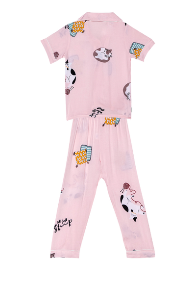 short sleeve pajama set for kids with printed graphic